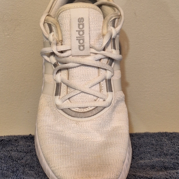Adidas Women's Boost Sneakers Off-white size 9 - Picture 4 of 16